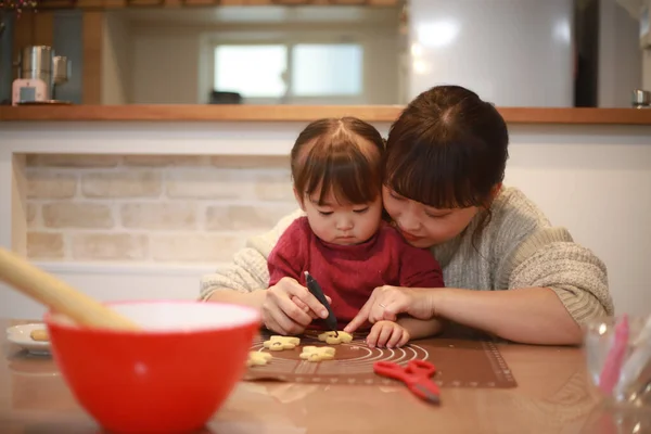 Parents Children Making Sweets — Fotografia de Stock