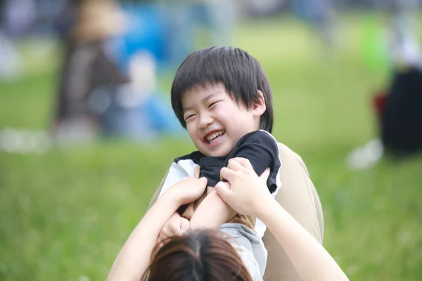 Smiley Eltern Und Kind — Stockfoto