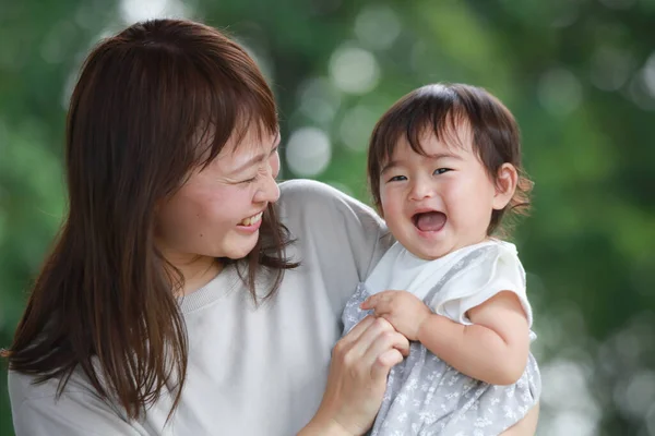 Genitore Sorridente Figlio — Foto Stock