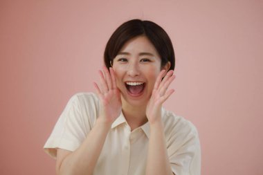 Kadın çalışanların tezahürat görüntüsü 