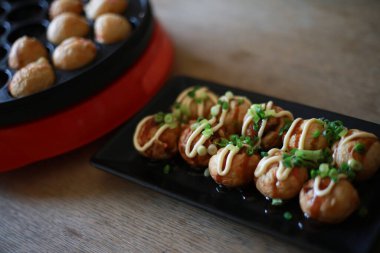Evde yapılan takoyaki resmi
