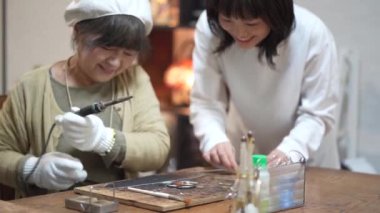 Boyalı cam lamba yapma süreci