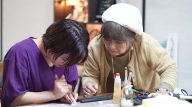 Boyalı cam lamba yapma süreci