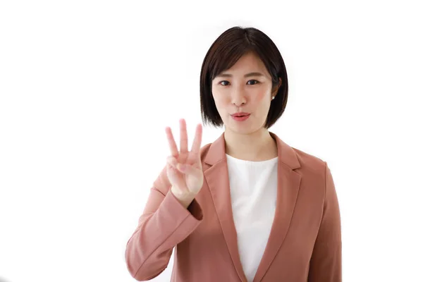 Jovem Asiático Empresário Mulher Mostrando Três Dedos Isolado Fundo — Fotografia de Stock