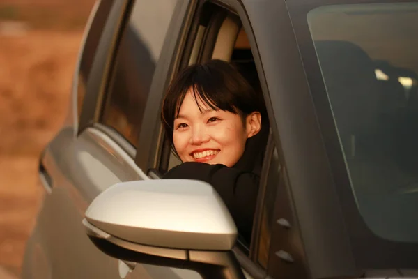 Smiling Young Asian Woman Sitting Car — Stock Photo, Image