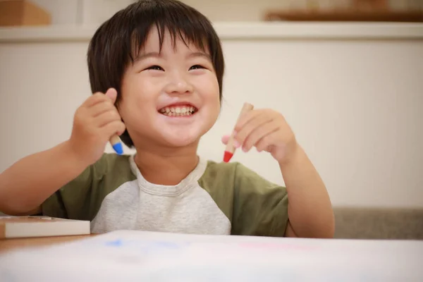 Aziatische Kleine Jongen Schilderij — Stockfoto