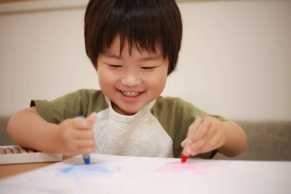 Asiático Pequeño Chico Pintura — Foto de Stock