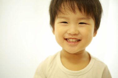 Küçük tatlı Asyalı çocuk.