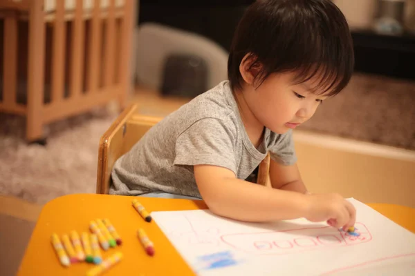 Niedlich Asiatische Baby Junge Spielen Mit Spielzeug — Stockfoto