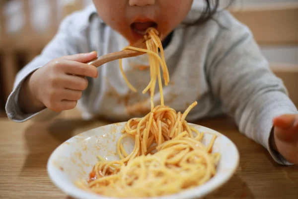 Portrait Adorable Little Girl Eating — Stock Photo, Image