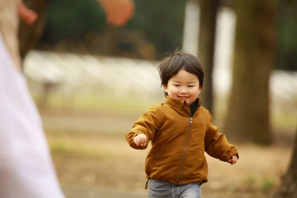 Little Boy Running Park — Stock Photo, Image