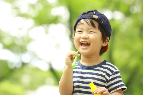 Bonito Asiático Menino Parque — Fotografia de Stock