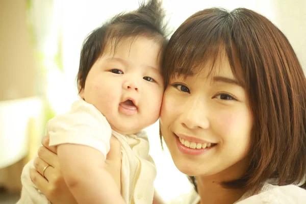 Portrait Jeune Mignon Asiatique Mère Bébé — Photo