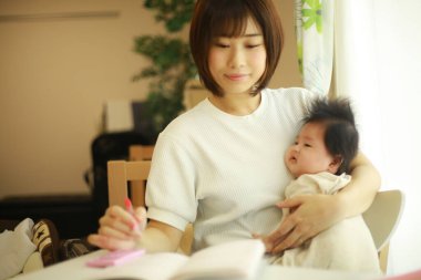 Annemin bir hesap defteri var.