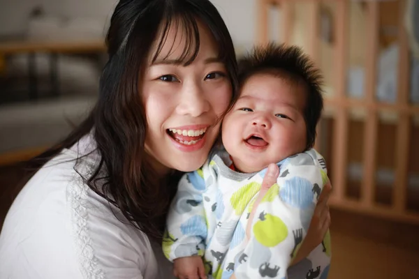 Imagem Bebê Recém Nascido Adormecido Mãe — Fotografia de Stock