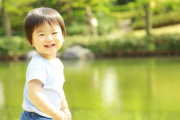 Asian Little Boy Park Lake — Stock Photo, Image