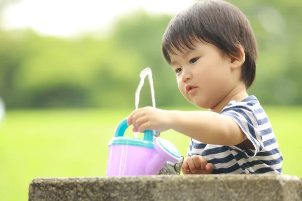 Niedlich Asiatische Junge Park — Stockfoto