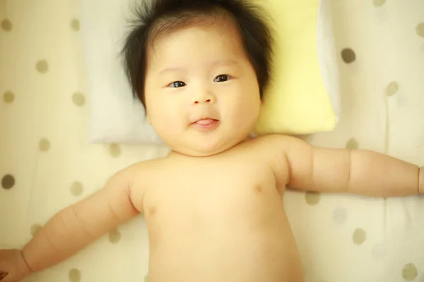 Bébé bébé asiatique images libres de droit, photos de Bébé bébé