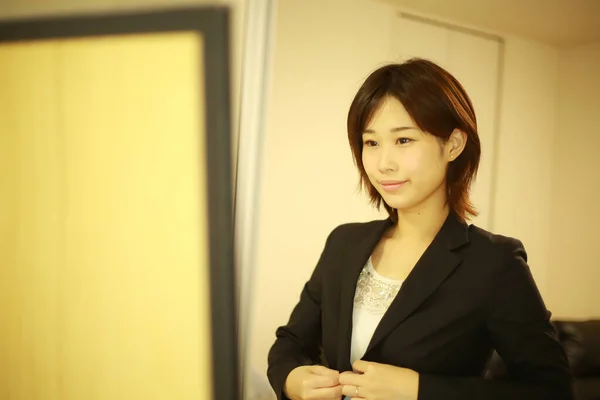 Young Woman Getting Dressed Mirror — Stock Photo, Image