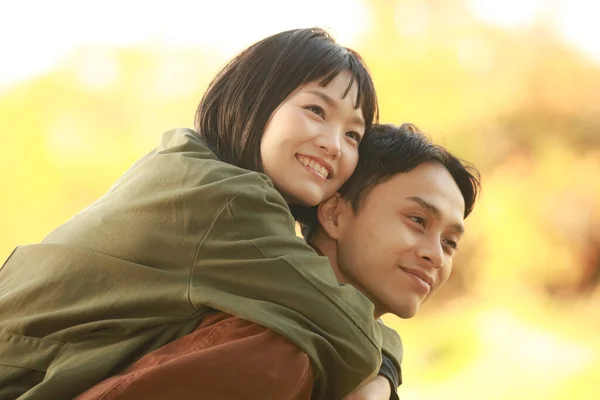 Jeune Asiatique Couple Homme Femme Plein Air — Photo