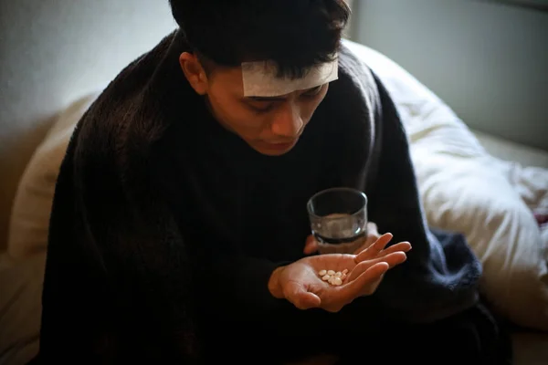 Sick Asian Man High Fever Measuring His Body Temperature — Stock Photo, Image