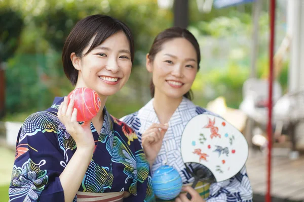 Japanska Kvinnor Kimono Den Traditionella Tanabata Festivalen Japan — Stockfoto