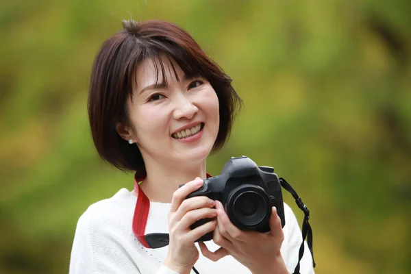 Młody Piękny Azji Młody Kobieta Kamera — Zdjęcie stockowe