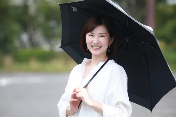 Beautiful Asian Young Woman Umbrella Outdoors — Stock Photo, Image
