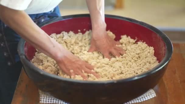 Senior Asiatique Chef Faire Pâte Gros Plan — Video