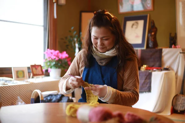 Image Woman Knitting — Stock Photo, Image