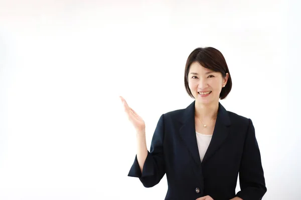 Smiley Female Office Worker — Stock Photo, Image