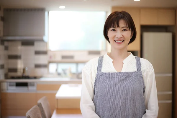 Imagen Una Mujer Sonriente — Foto de Stock