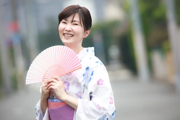 Image Woman Wearing Yukata — Stock Photo, Image