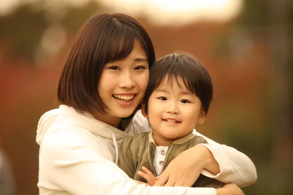 Genitore Sorridente Figlio — Foto Stock