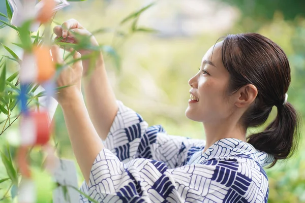Woman Wearing Strip Paper Tanabata Bamboo — Stock Photo, Image