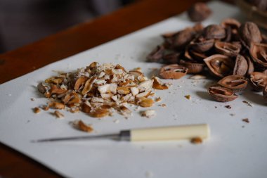 Ceviz çıkarma görüntüsü