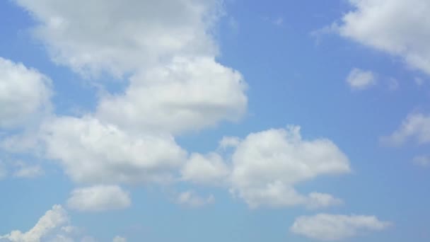 Imagen Nubes Que Fluyen — Vídeos de Stock