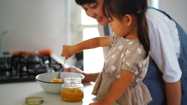 Parents Children Who Bottle Handmade Jam — Stock video