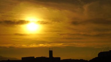 How the sun goes down