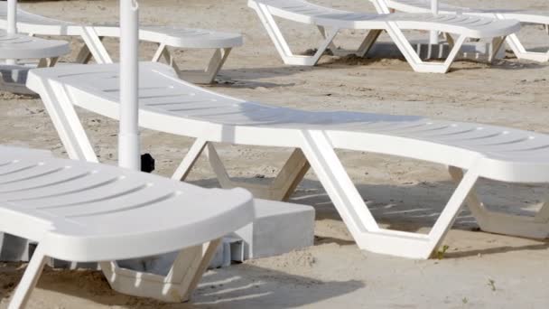 Empty Beaches Sun Loungers Sea Tourism Industry Severely Affected Covid — Vídeo de Stock