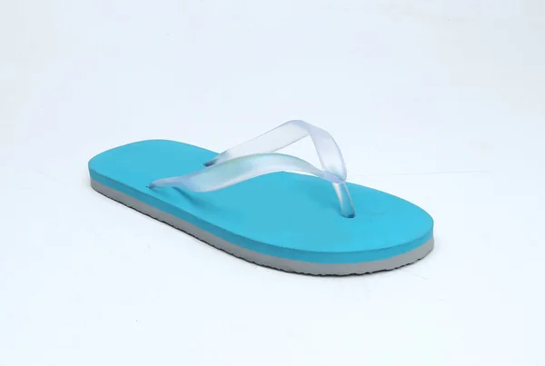 Obloha Modrá Guma Flip Flop Bílém Pozadí — Stock fotografie