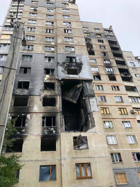 Harkov 'daki savaşın sonuçları, Saltovka' daki evleri Rus askeri bombardımanı, Ukrayna