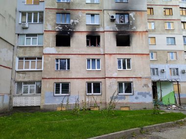 Harkov 'daki savaşın sonuçları, Saltovka' daki evleri Rus askeri bombardımanı, Ukrayna