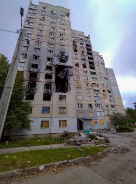 Harkov 'daki savaşın sonuçları, Saltovka' daki evleri Rus askeri bombardımanı, Ukrayna