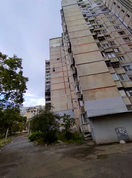 Consequências Guerra Kharkov Casas Destruídas Saltovka Por Conchas Militares Russas — Fotografia de Stock