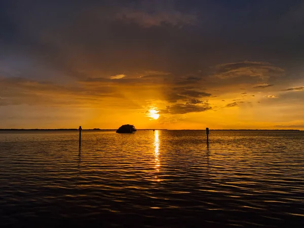 Coucher Soleil Sur Eau Entre Pine Island Cayo Costa Florida — Photo