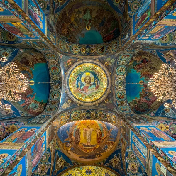 Levant Les Yeux Vers Dôme Plafond Intérieur Église Sauveur Sur — Photo