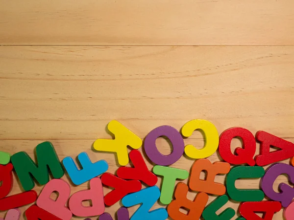 Alfabeto Multicolore Tavola Legno Istruzione Concetto Bambino — Foto Stock