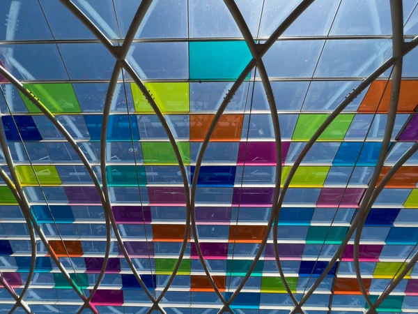 Kolorowy Szklany Wzorzysty Dach Centrum Handlowym Obrazek Stockowy