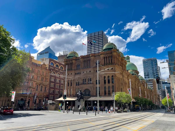 Drapacze chmur i zabytkowy budynek w Sydney Obrazy Stockowe bez tantiem
